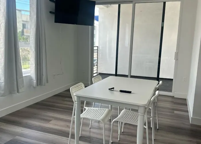 Amazing Hollywood Apartment Free Parking & Wifi